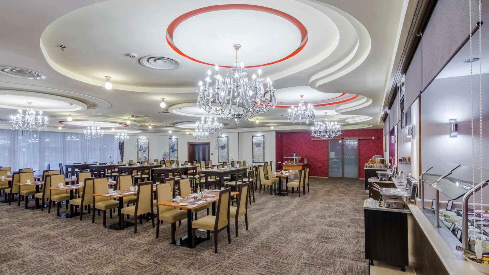 Hotel Hilton Sibiu Esterno foto
